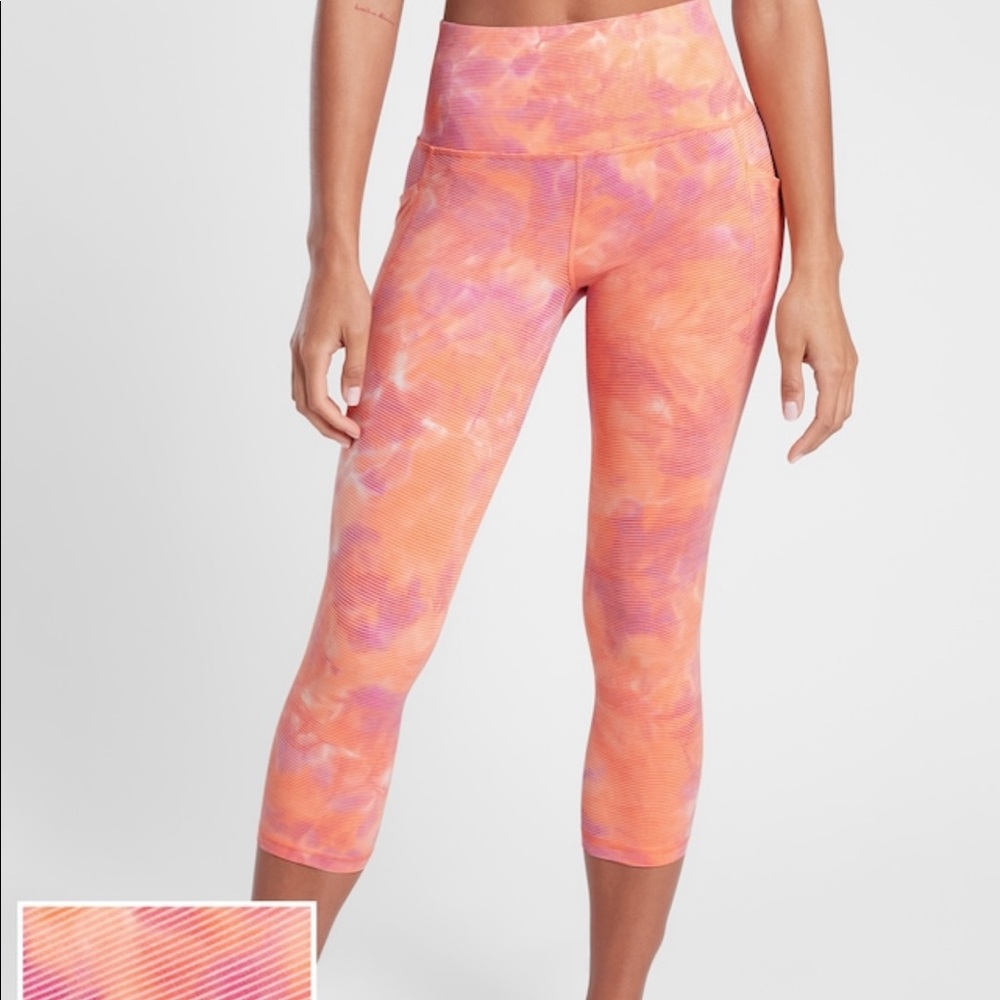 NWT Athleta Salutation Stash pocket II Capris